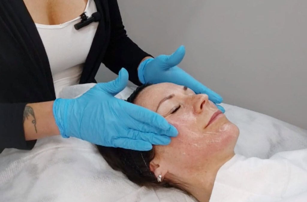 Wie das Biologische Microneedling dein Hautbild verbessert